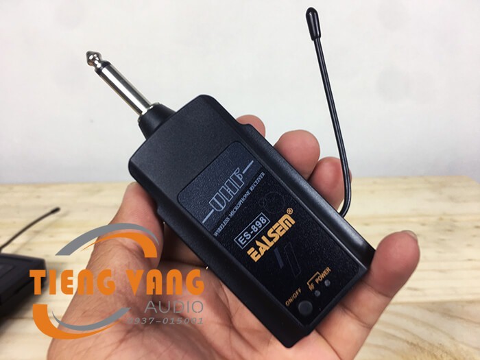 Micro đeo tai ealsem es898 siêu nhỏ gọn